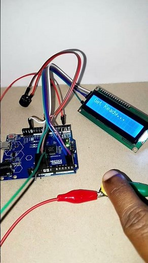 Reaction Tester Game using Arduino Uno R4 Minima 🎮