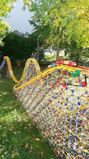Do you recognize this coaster? #knex #rollercoaster #fyp #fypシ