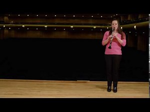 What does a E-flat clarinet sound like? (Scale)