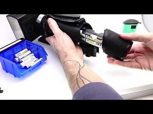 How to change Battery in a Metz 70 Flash