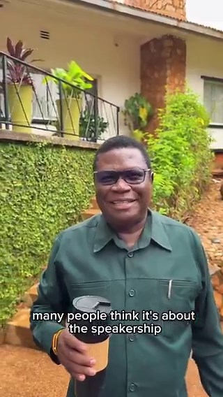 NOBERT MAO IN KYENKWANZI:1. ​Head Prefect, Namilyango; 2. Childhood ​peers: Mugira, Karemire, Mayombo, etc;3. ​Legendary Makerere Guild race: Mao vs. Mayombo;4. ​Founder of UB40 (I keep the notes); 5. Speaks 3 UG languages fluently; 6. ​Owns simple things. Do u see wat I see?