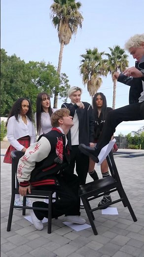 KISS CHALLENGE 💋 Watch to the end !!