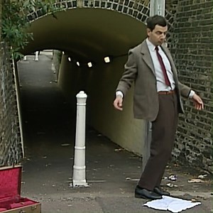 When you need some spare change for the Black Friday Sales 😂🛍 | Mr Bean