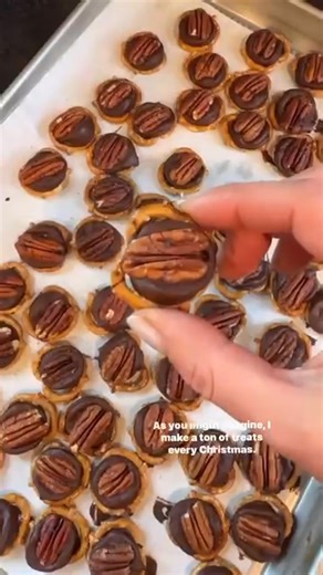 6.3K views · 24 reactions | 3 Ingredient, 3 Minute Turtle Candies!...