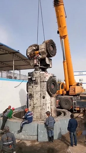 Heavy Machinery Handling by Skilled Construction Workers