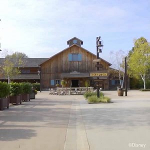 Pour un week-end ou vos prochaines vacances, profitez d’un cadre en plein ❤ de la nature 🍂 ! ➡ http://bit.ly/2o8Ko3s | Disneyland Paris