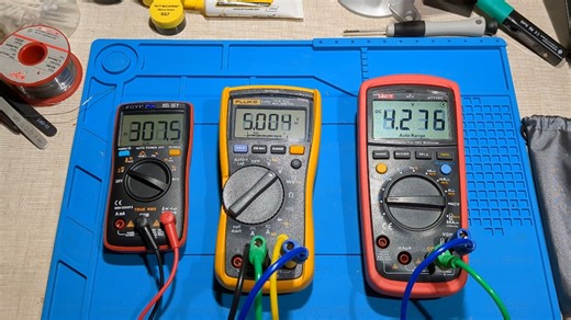 Zoyi ZT111 vs Fluke 117C vs UNI-T UT139C