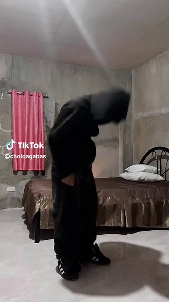 Explore Y2K Outfit Ideas for a Trendy Look