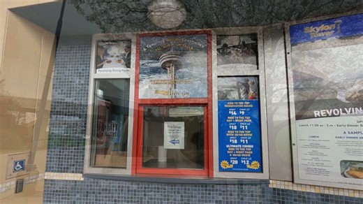 Niagara Falls Canada: 10 must-see attractions & epic activities!