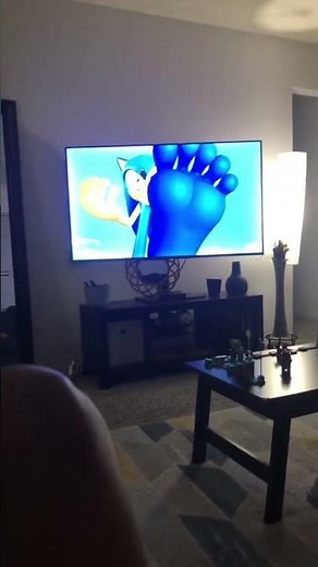 Giant Sonic