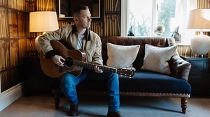 Gary Quinn releases emotional new single 'Heavy Boots'