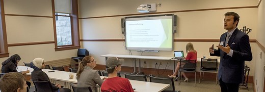 Handling Questions and Answers | Effective Presentation Skills Tutorial | Northern Illinois University