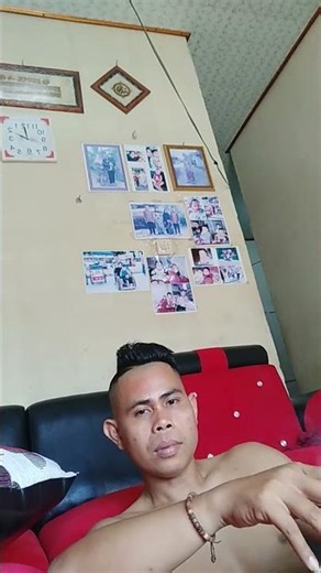 zaman sekarang,,harga diri seorang laki2 di nilai mapan atau tidak nya