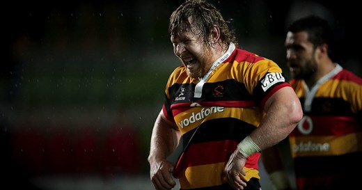 The bench press records of 49 elite rugby players
