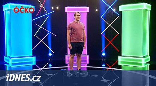 Student Matěj se vrací na místo činu. V Naked Attraction vybírá z obou pohlaví - iDNES.tv