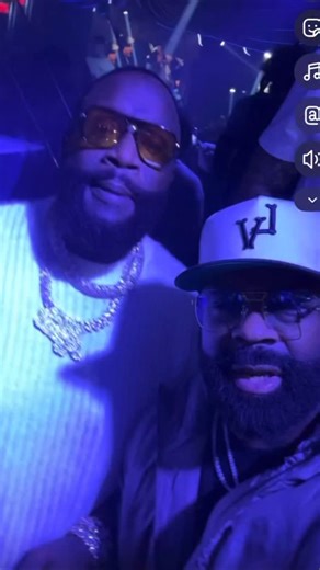 Breyon Prescott on Instagram: "GOOD COMPANY . PUT US ANYWHERE ON GOD’S GREEN EARTH AND WE GONNA TRIPLE OUR WORTH. GOD IS THE GREASTEST 💎💯 MY BROTHER AND BUSINESS PARTNER THE BOSS. @richforever @bitfortunecom 🎲 @officialbelaire 🍾🥂 🔥🔥🔥"