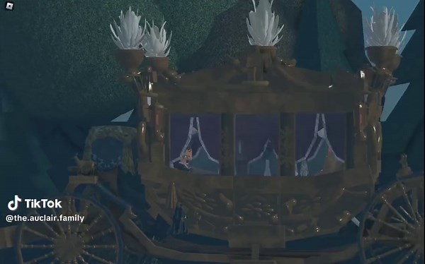 The Royal Carriage in the french countryside #fyp #viraltiktok #bloxburg #roblox #foryoupage #foryou