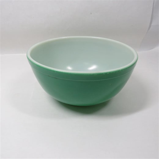 Pyrex Mixing Bowl 2.5 Quart Green Vintage Collectible - Etsy
