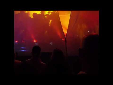 20th century fox fanfare with Star Wars in concert