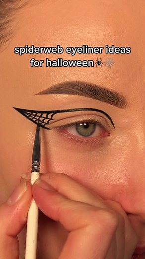 Creative Halloween Eyeliner Ideas