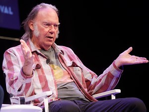 Neil Young Demands Spotify Remove His Music Over Joe Rogan COVID-19 Misinformation