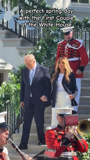 A perfect spring day with the First Couple at the White House #trump #melaniatrump #easter #melania