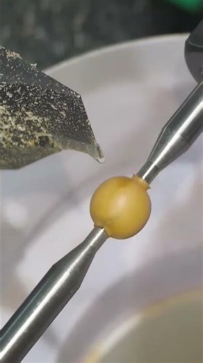 How Wooden Balls Are Made with Sharp Tool