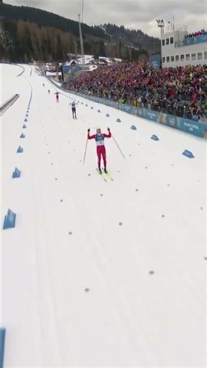 Klaebo logra su segundo oro en esquí de fondo con una exhibición