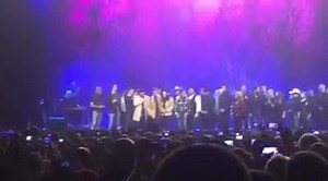 The crowd is in tears! Randy Travis surprised the crowd by singing "Amazing Grace." #RandyTravisTribute | NewsChannel 5 Nashville