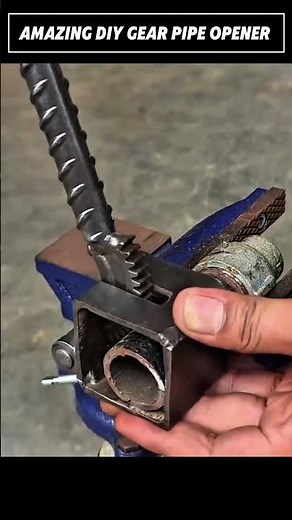 Amazing DIY Gear Pipe Opener | Genius Steel Pipe Unlocking Tool