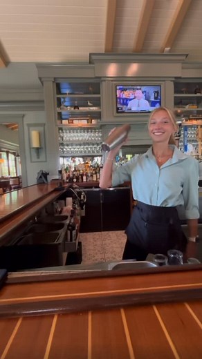 Always a good day for a martini! Don’t forget to check out our bar for some refreshing cocktails! #theaviary #resturant #foodiefavorites #localbusiness #dining #newmenu #localeats #massachusetts #summertime #nightout #therookery | The Aviary Restaurant