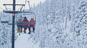 Save BIG when you buy your lift tickets, rentals, ski school, or lessons in advance - PLUS receive a $15 gift card! Quantities are limited. Buy your lift tickets today! | Arizona Snowbowl