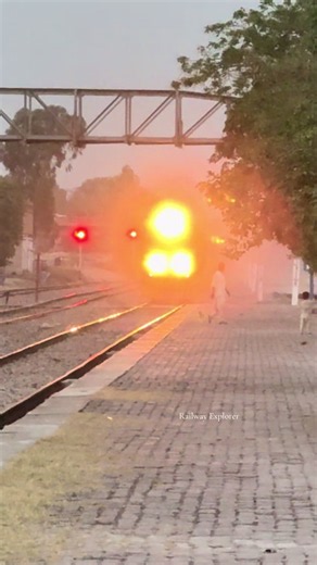 Fastest & Longest Freight Train: Full Long Train Rail Explorer