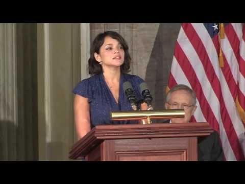Norah Jones Sings 'America the Beautiful' at Congressional Gold Medal Ceremony