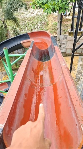 Earlier Kevin went up this slide, Kevin's dad tried it, it looks like fun #trendingshorts