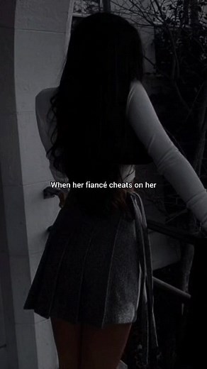 Nehal on Instagram: "Smart choice 😏 📖 Your dad will do by Katee Robert - forbidden romance - age gap - pure smut - basically pørn - she calls him daddy while 👀 - 150 pages"