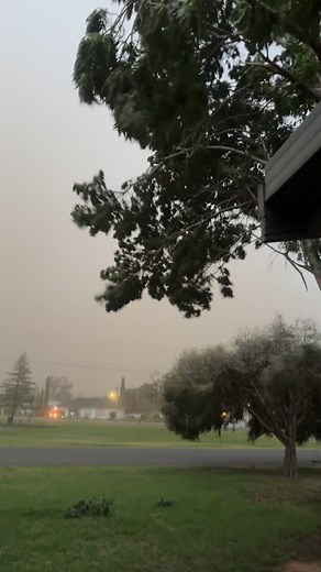 Big dust storm just hit. Came out of nowhere. | Robbie Lee