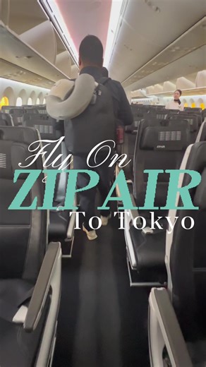 Fly on @ZIPAIR Tokyo【Official】 to Japan with me!! 🤩 since it was my first time flying with the airline, I decided to review them. Final rating, 9/10 😎 #zipair #zipairairlines #tokyo #japan #travel