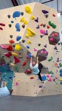 Blue V4 - Climbing error and narrating error #bouldering #fyp