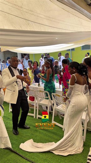 #whitewedding #edemandfelicia #weddingday #liveupdates