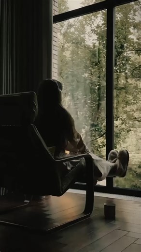 Uzma Khaliq | Goodbye October 👋 #quotes #goodbyeoctober #october #fyp #CapCut Credits: Zea_Father (Tiktok) | Instagram