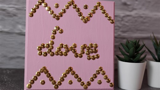 DIY wall art using thumbtacks