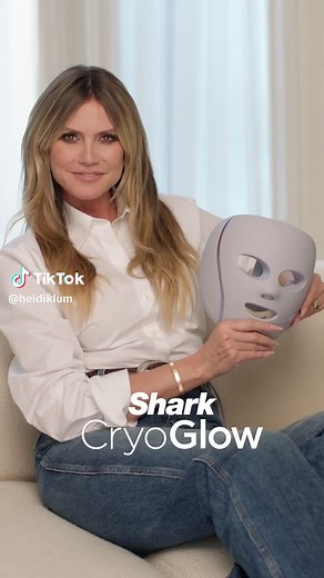 Selfcare-Moment für meine Haut. ✨ Die medizinisch zertifizierte Shark CryoGlow LED-Maske mit kühlender Augenpartie schenkt meiner Haut einen frischen Glow und ist die perfekte Ergänzung in meiner Anti-Aging Routine. @Shark Beauty DE #CryoGlow #sharkbeautyde​ #ad