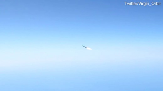 Virgin Orbit sends LauncherOne rocket into space from Boeing