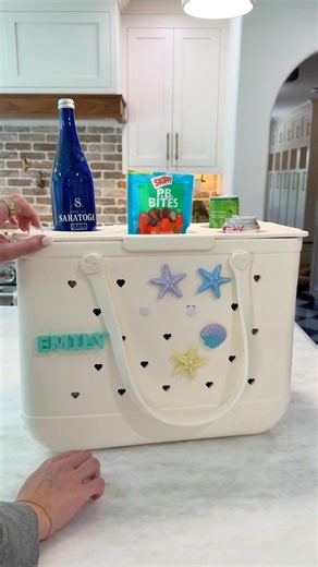 *ASMR* BOGG BAG RESTOCK! #asmr #bag #boggbag #bogg #restock #satisfying #beach #beachbag #beachday