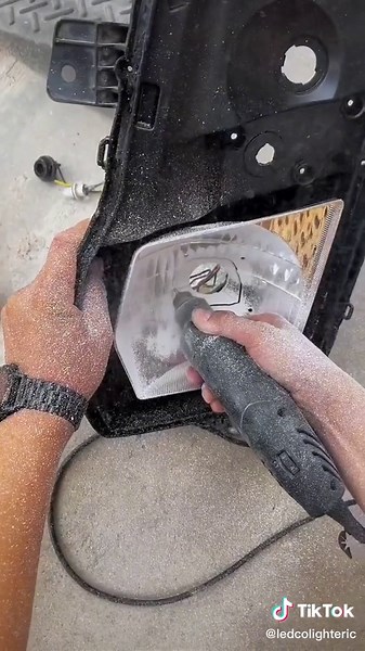 Semi truck headlight modification #headlightupgrade #aftermarketheadlight #laserheadlight #colightmeup