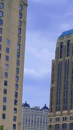 Keep Shuffling with LMFAO: The Ultimate Shuffle Dance Compilation