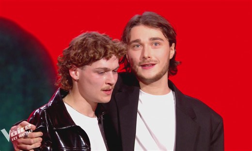 The Voice 2025 - Neven et Elliot Chantent "La symphonie des éclairs" de Zaho de Sagazan (Battle)