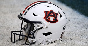 Auburn EDGE defender enters transfer portal