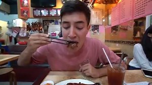 This is our FAVORITE roast goose spot in Hong Kong : Yat Lok! | Chopstick Travel